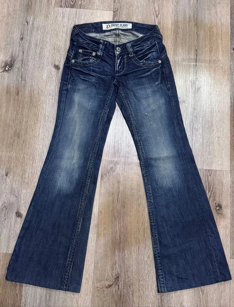 ♡✧ Retro Low-Rise Flare Jeans photo 1