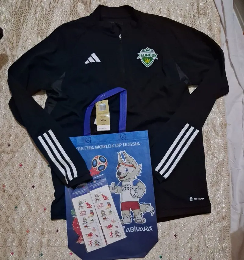 Jersye traning adidas XL free merch pildun photo 1