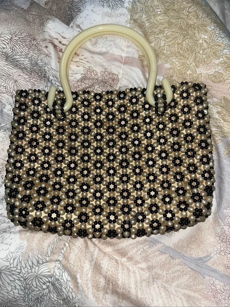 Vintage Pearl Beaded Handbag photo 1