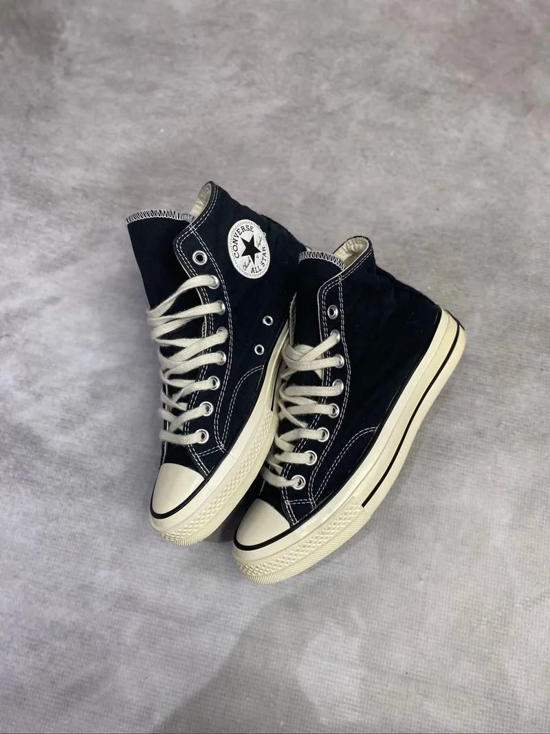 Converse 70s high black white photo 1
