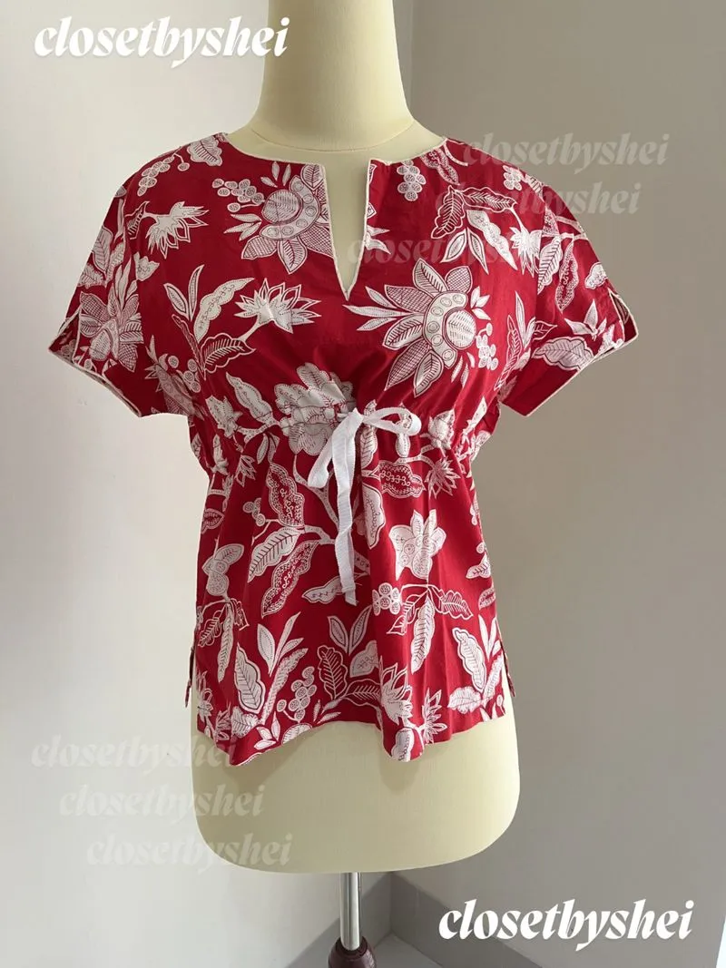 Women's Secret red batik floral top photo 1