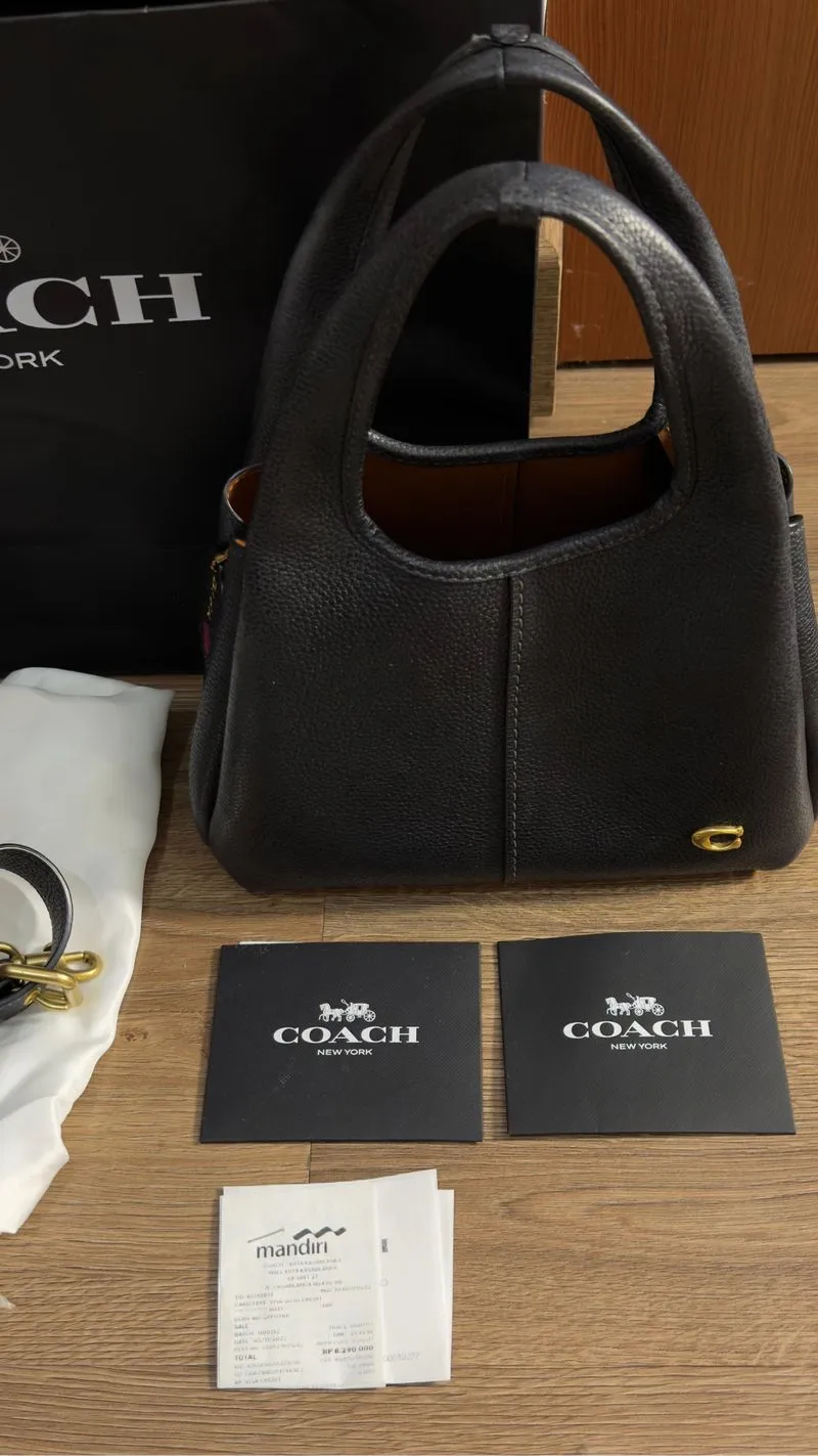 Coach lana 23 black polished pebble leather photo 1