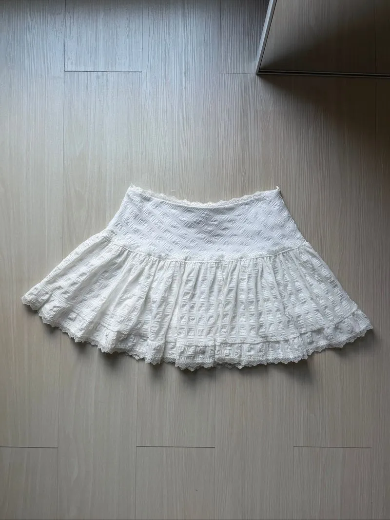 Lace Skirt with Safety Shorts photo 1