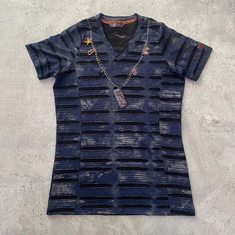 Black Yak Broken mesh design and graphic details photo 1