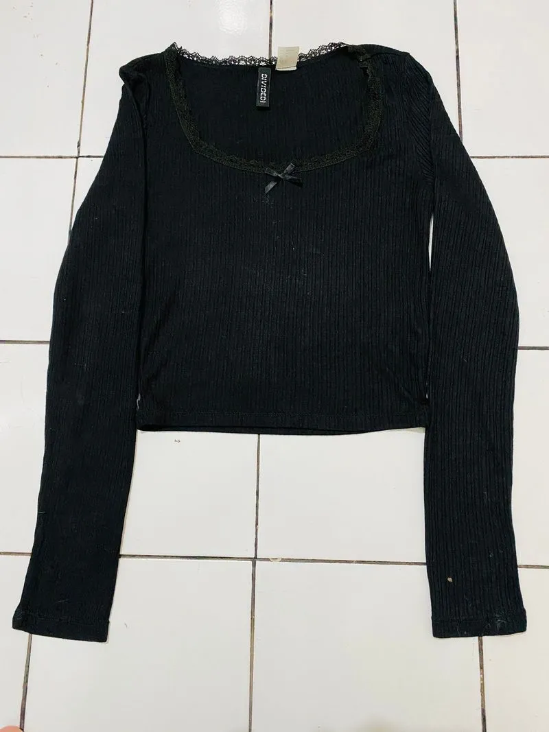 H&M LACE RIBBED LONG SLEEVE  photo 1
