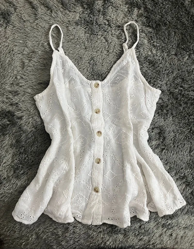 White summer tanktop photo 1