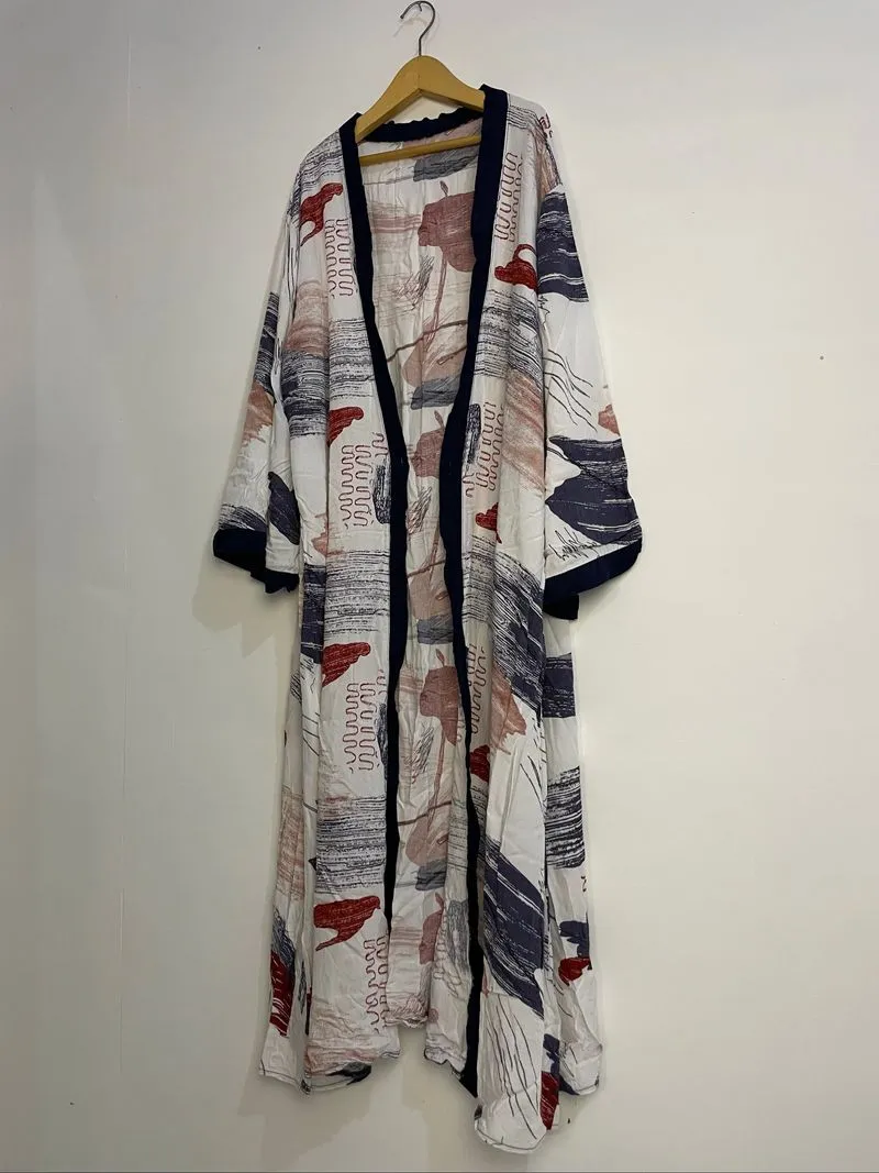 Outer jumbo photo 1