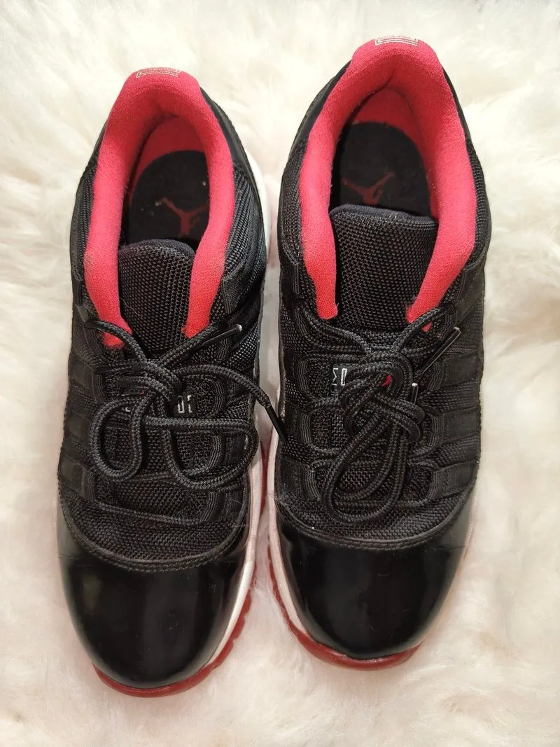 G7. Nike Air Jordan 11 Retro Low photo 1