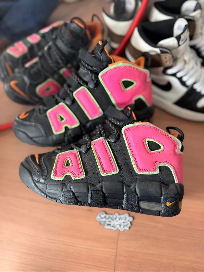 Nike Air More Uptempo GS Hot Punch photo 1