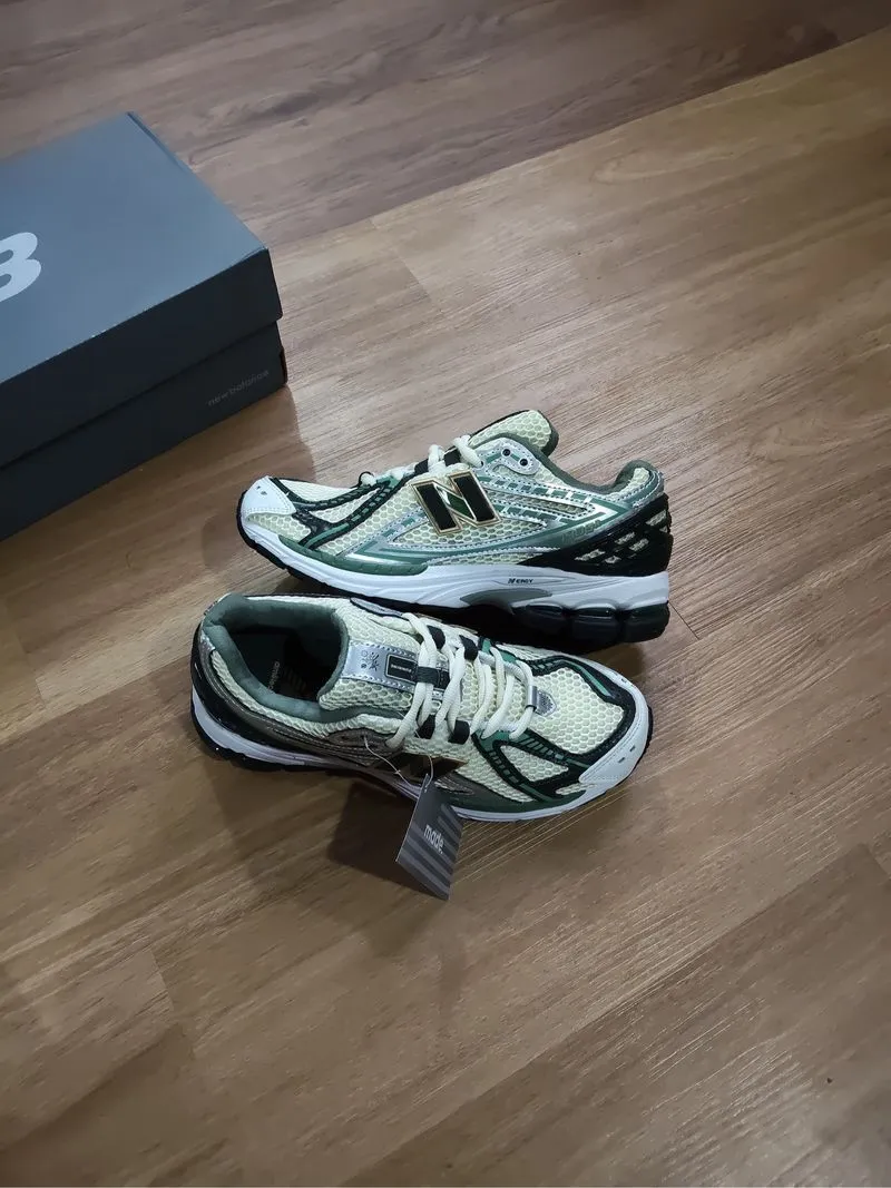 [Termurah] Sneakers - New Balance 1906R METALIC Green photo 1