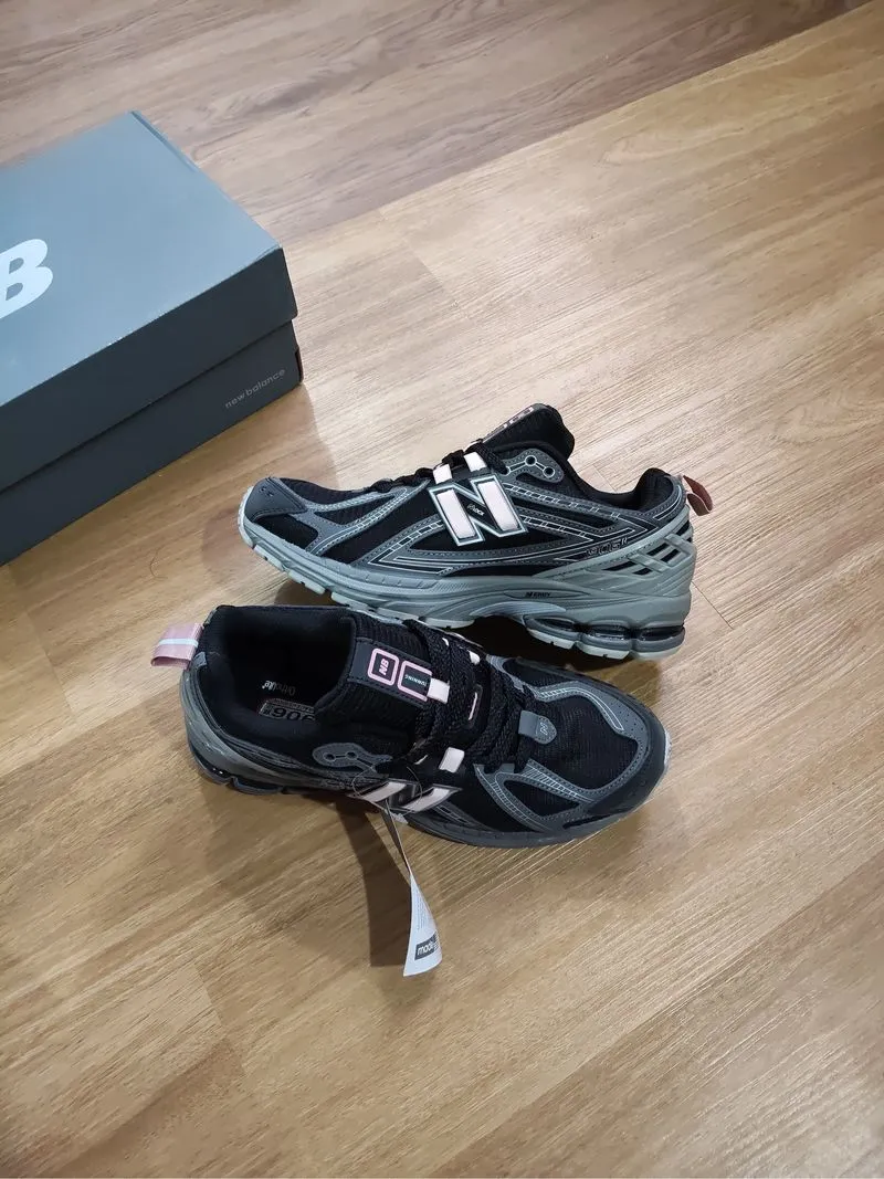 [Termurah] Sneakers - New Balance 1906R Black Grey photo 1