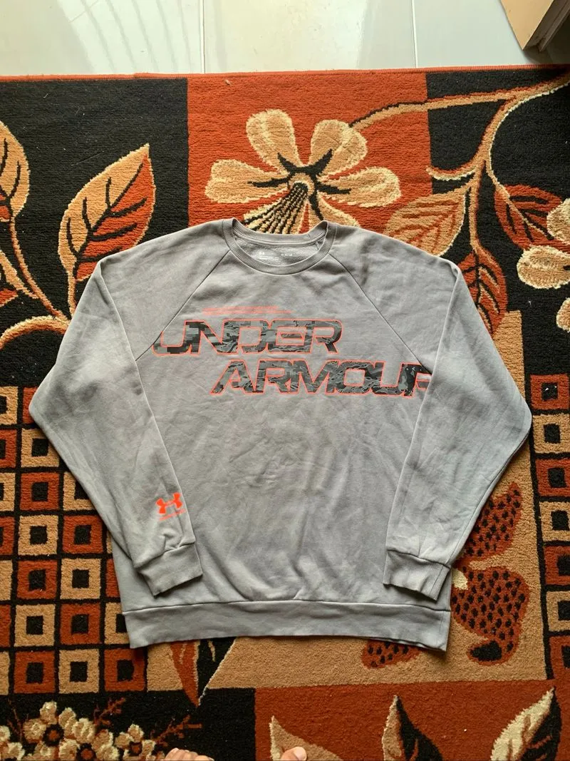 Crewneck under armour photo 1