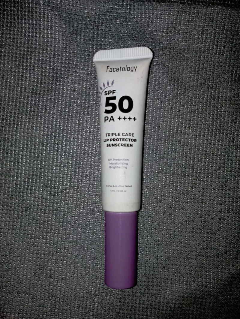 Facetology lip protector sunscreen spf 50 pa ++++ photo 1