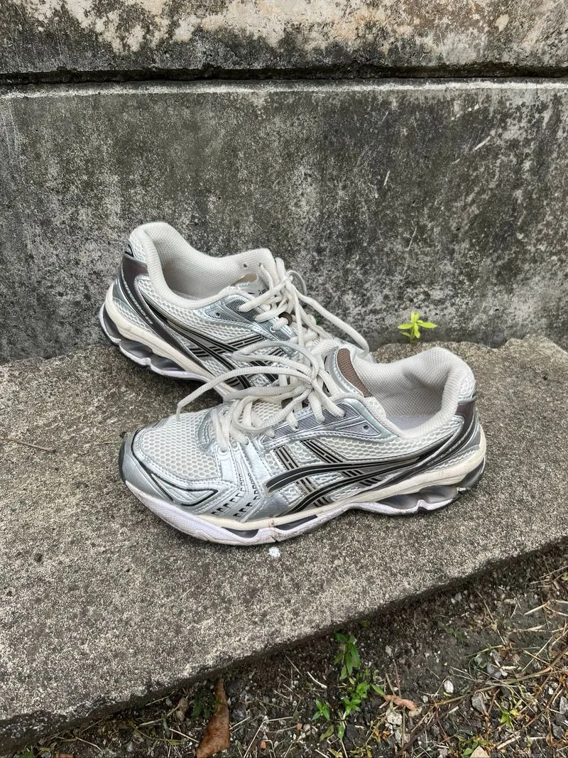 ASICS GEL KAYANO 14 photo 1