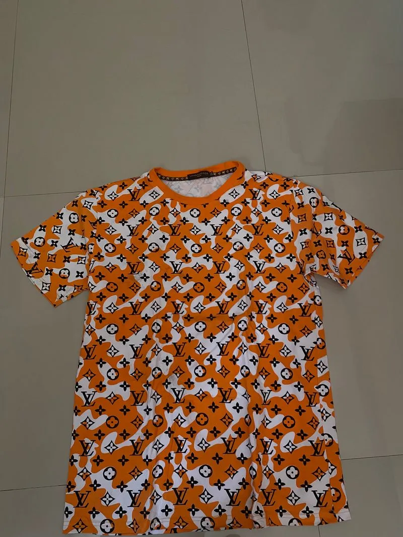 Louis Vuitton Casual T-shirt Pria orange photo 1