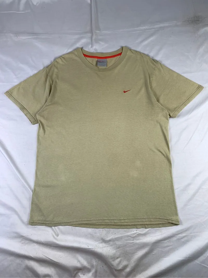 2000s Nike Beige Small Swoosh Tee (L) photo 1