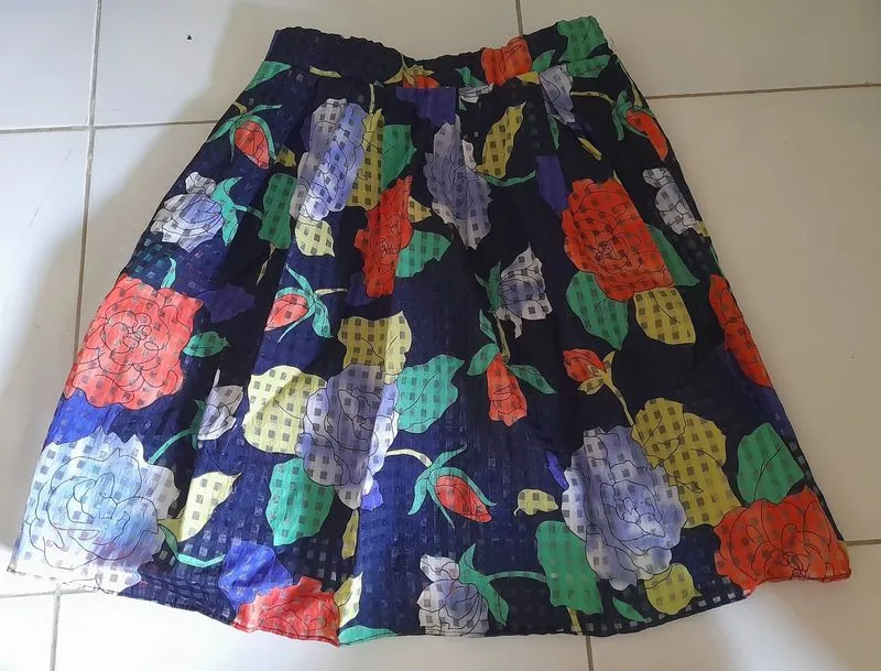 Rok midi pinggang karet  photo 1