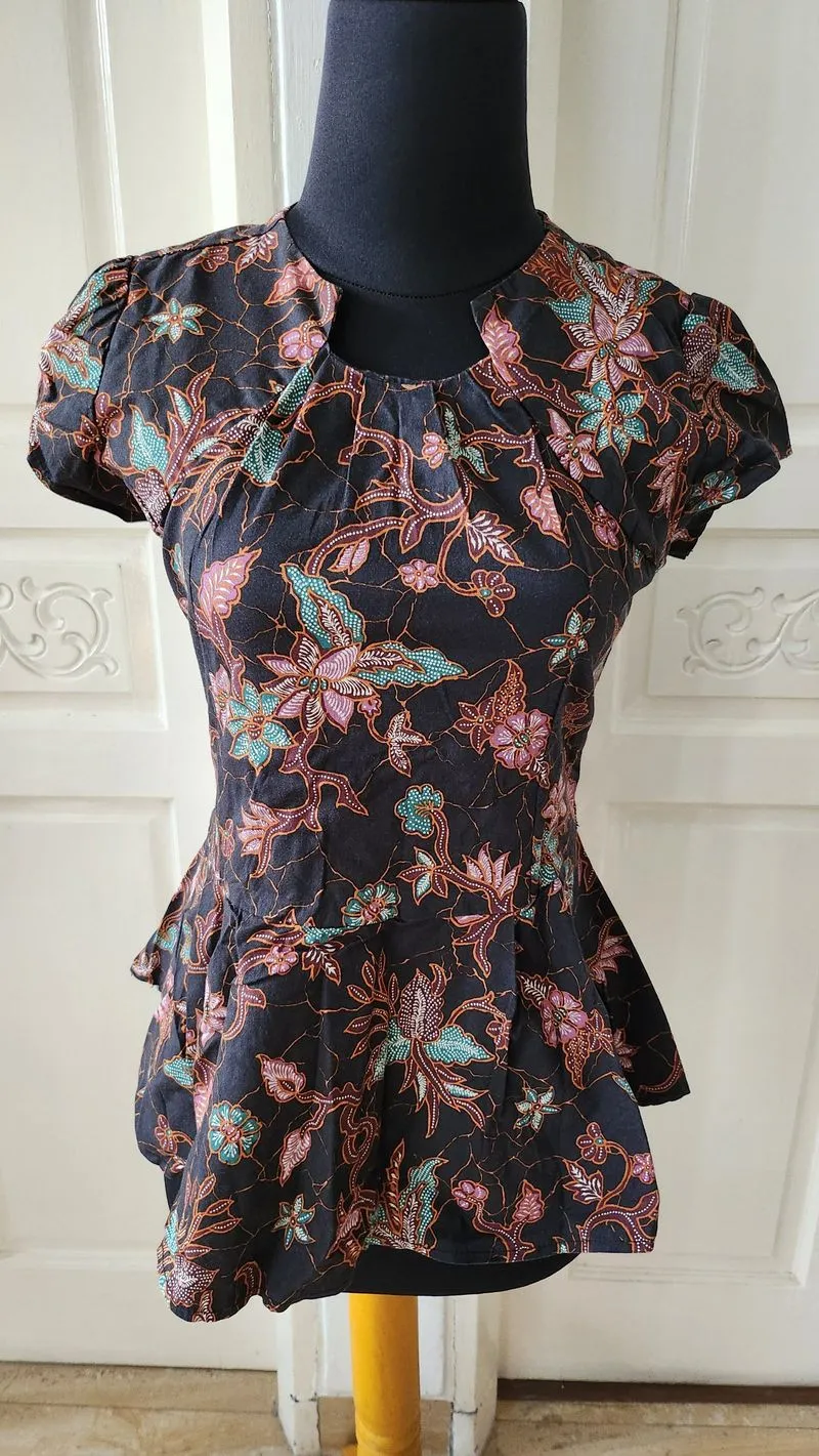 Batik Bunga Hitam Black  photo 1