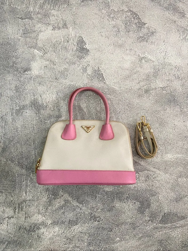 Prada hand bag photo 1