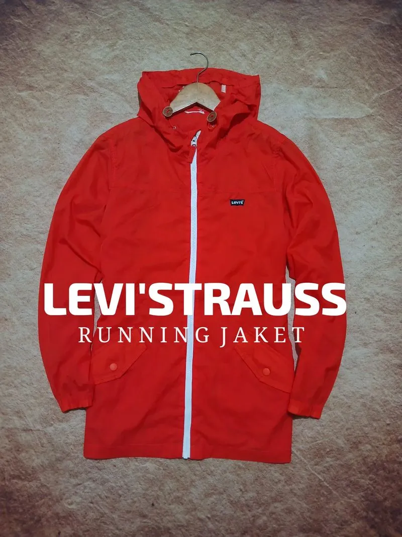 Levi'strauss running jaket second thrift photo 1