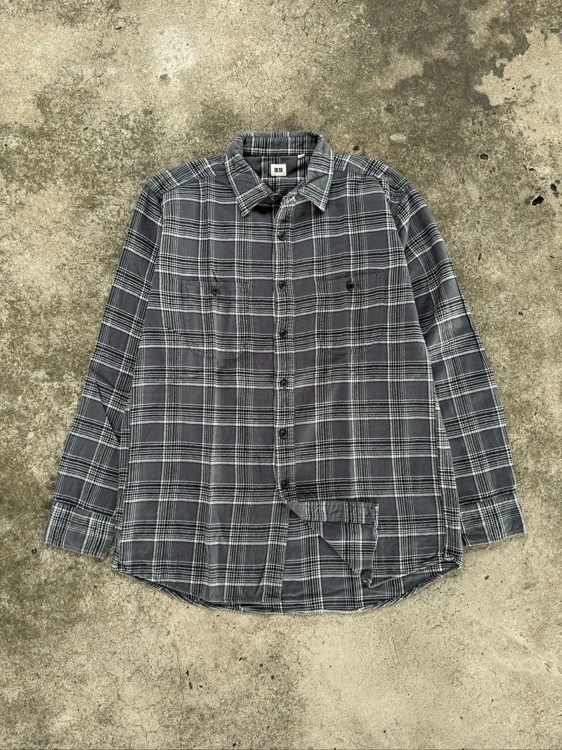 Uniqlo Flanel Shirts photo 1
