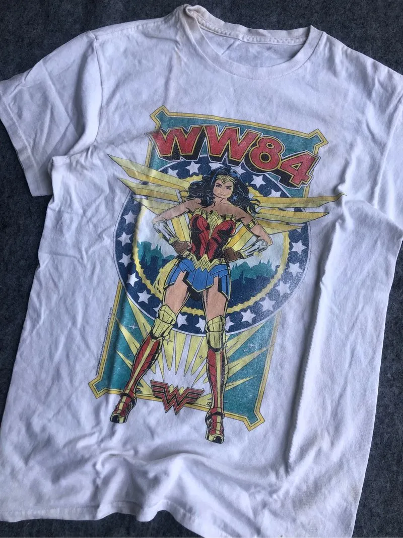 wonder women white Tshirt photo 1