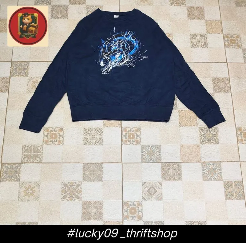 Uniqlo UT Pokémon Sweatshirt photo 1