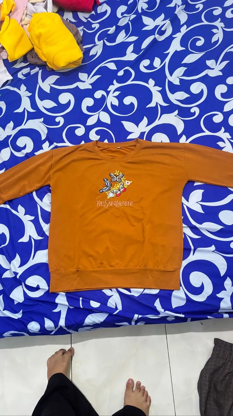 sweatshirt beli di 🍊, unknown brand photo 1