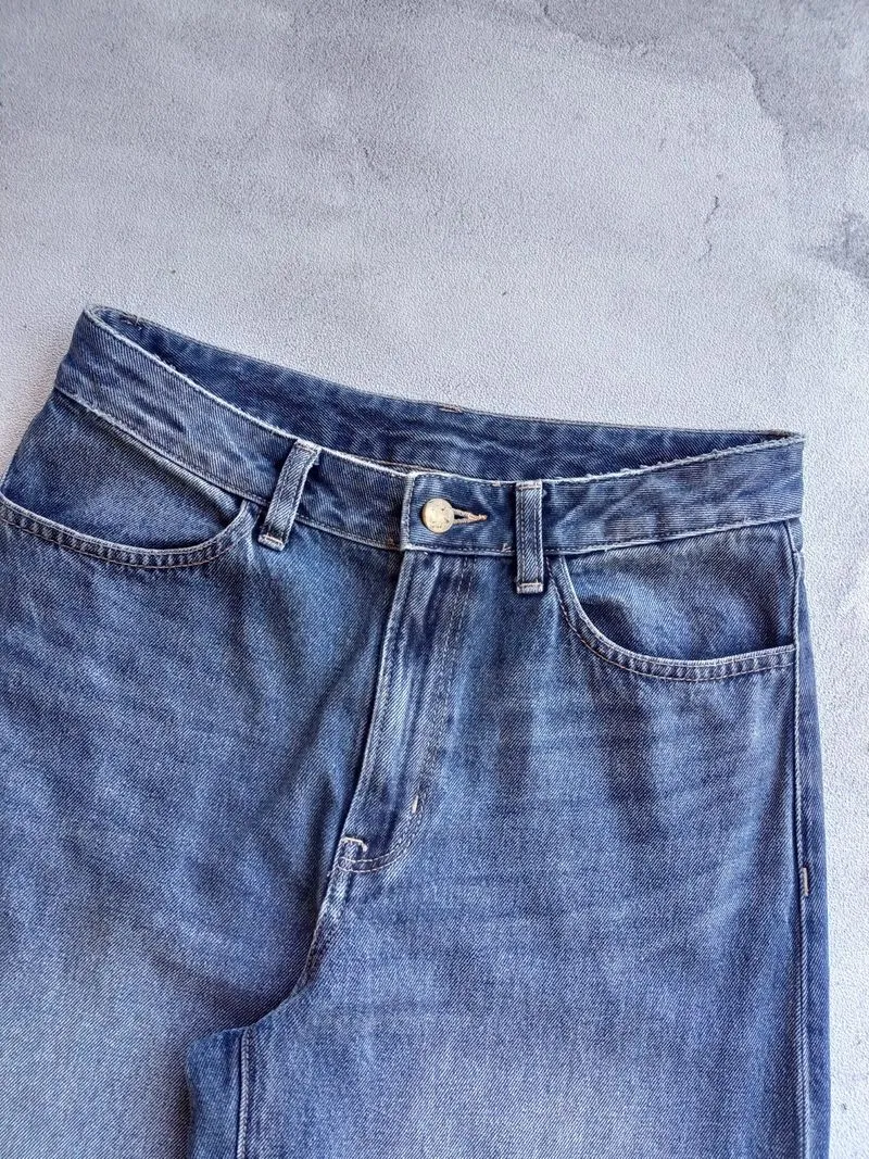 GU Japan Baggy Jeans Medium-Washed Blue photo 1