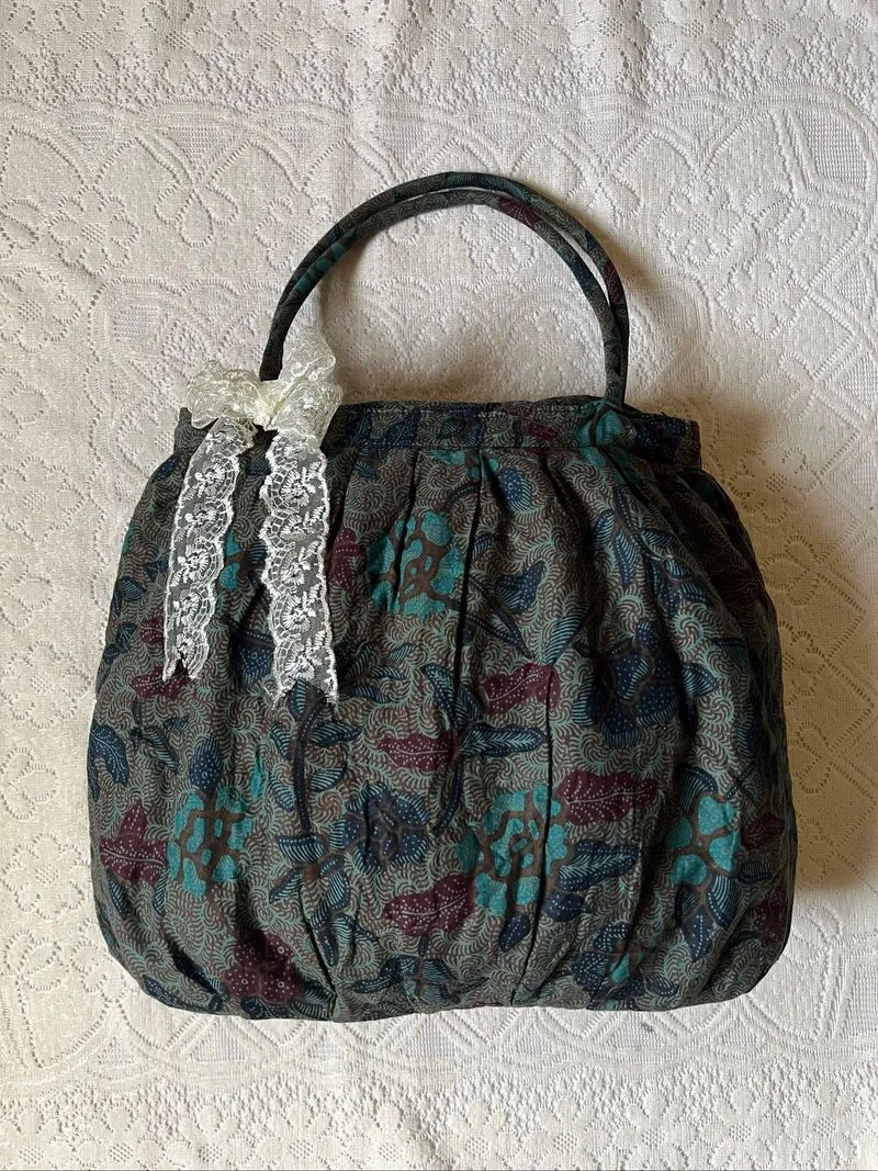 Vintage Floral Print Ruched Bag photo 1
