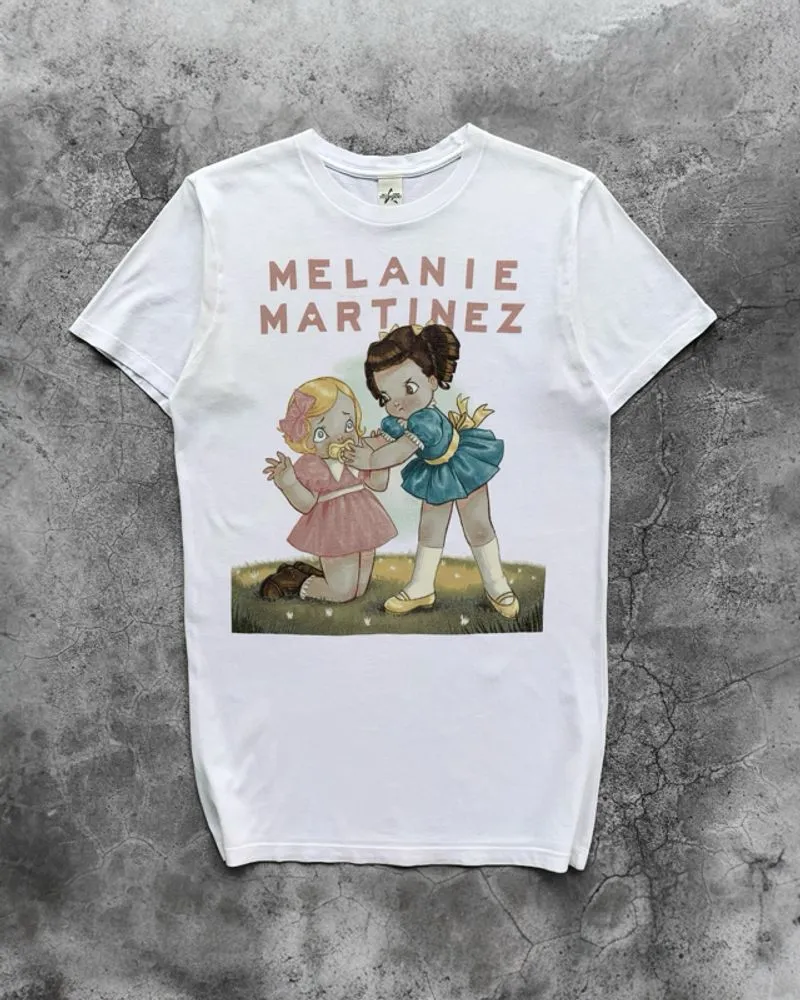 MELANIE MARTINEZ *CRY BABY* photo 1