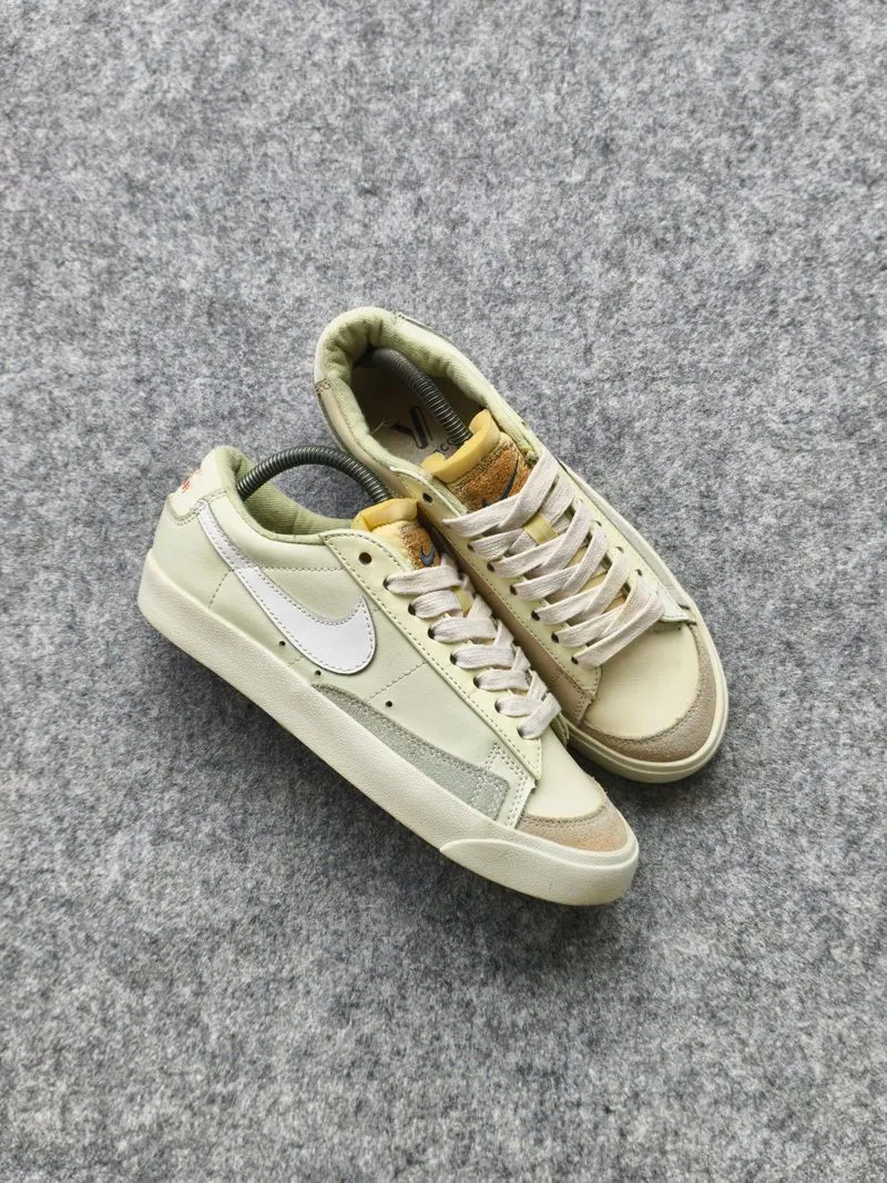 Nike blazer low photo 1