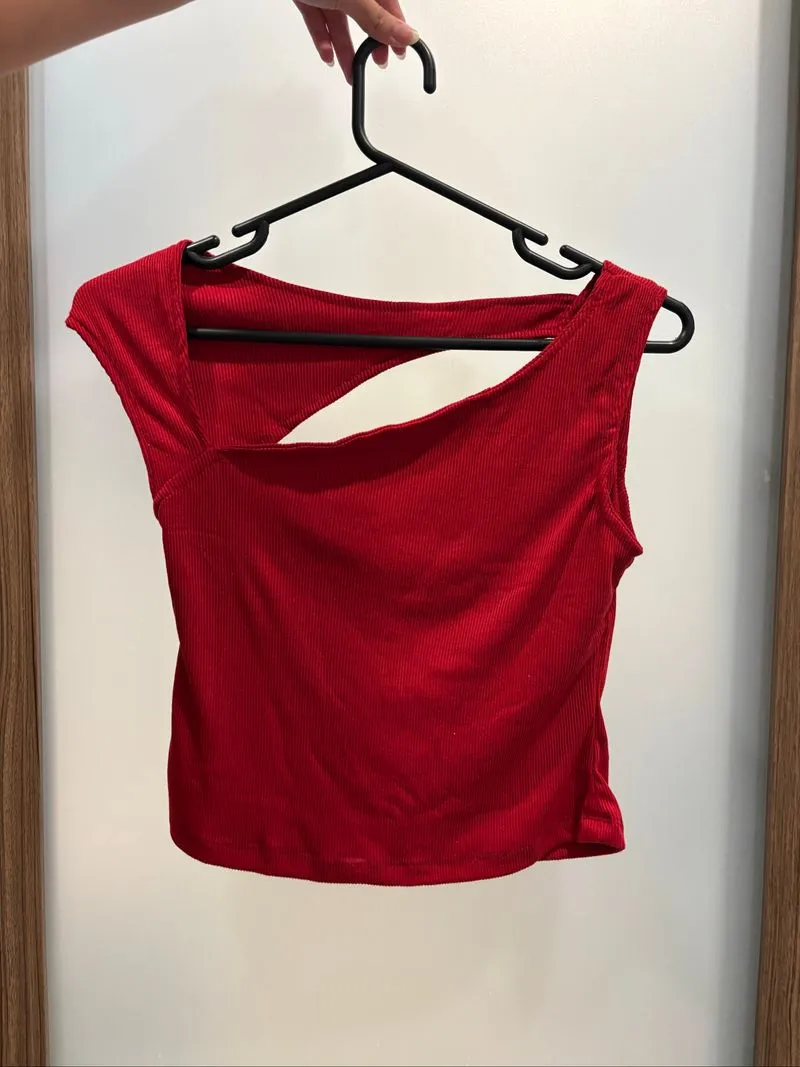asymmetrical top photo 1