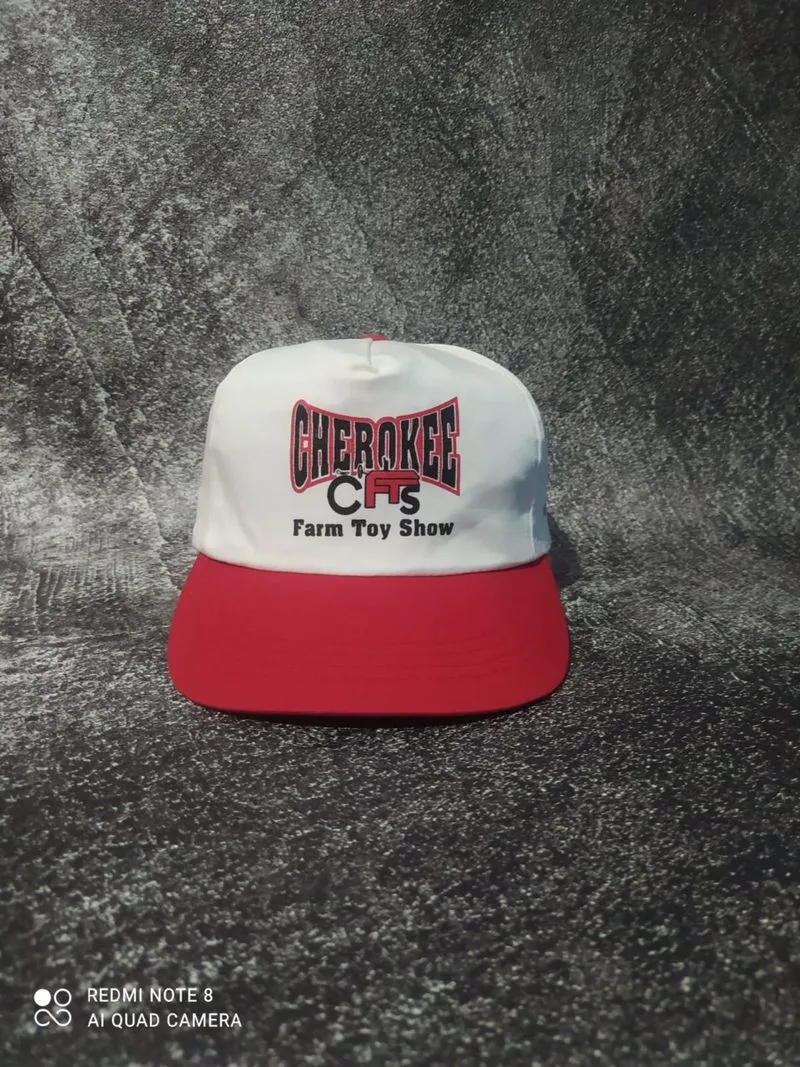 Topi two tone  photo 1