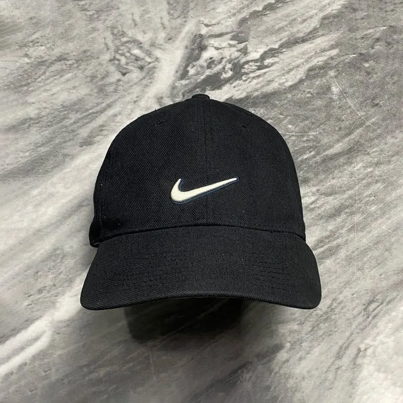 Topi Nike Dri-FIT Legacy91 Swoosh photo 1