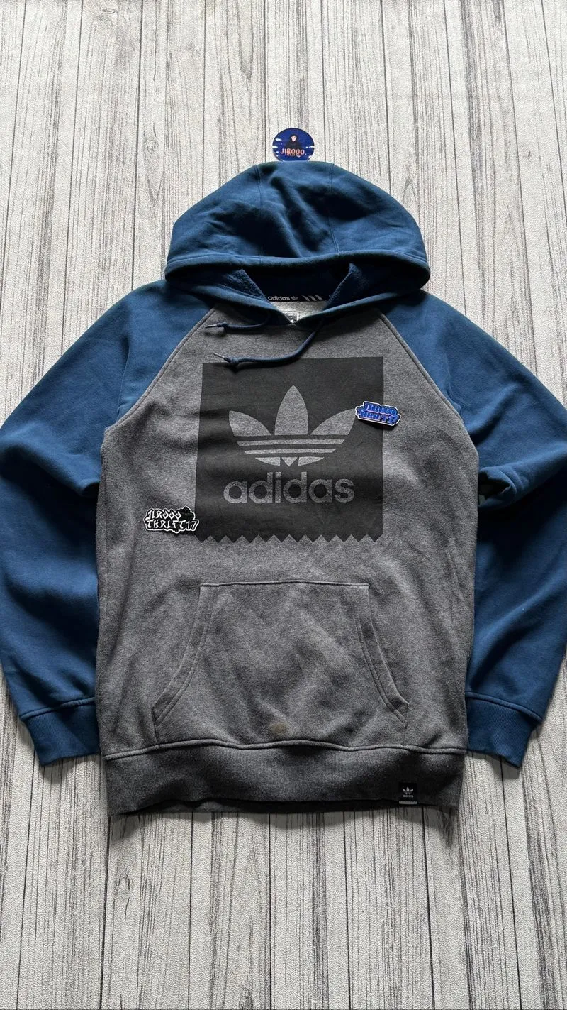 HOODIE ADIDAS SIZE M photo 1