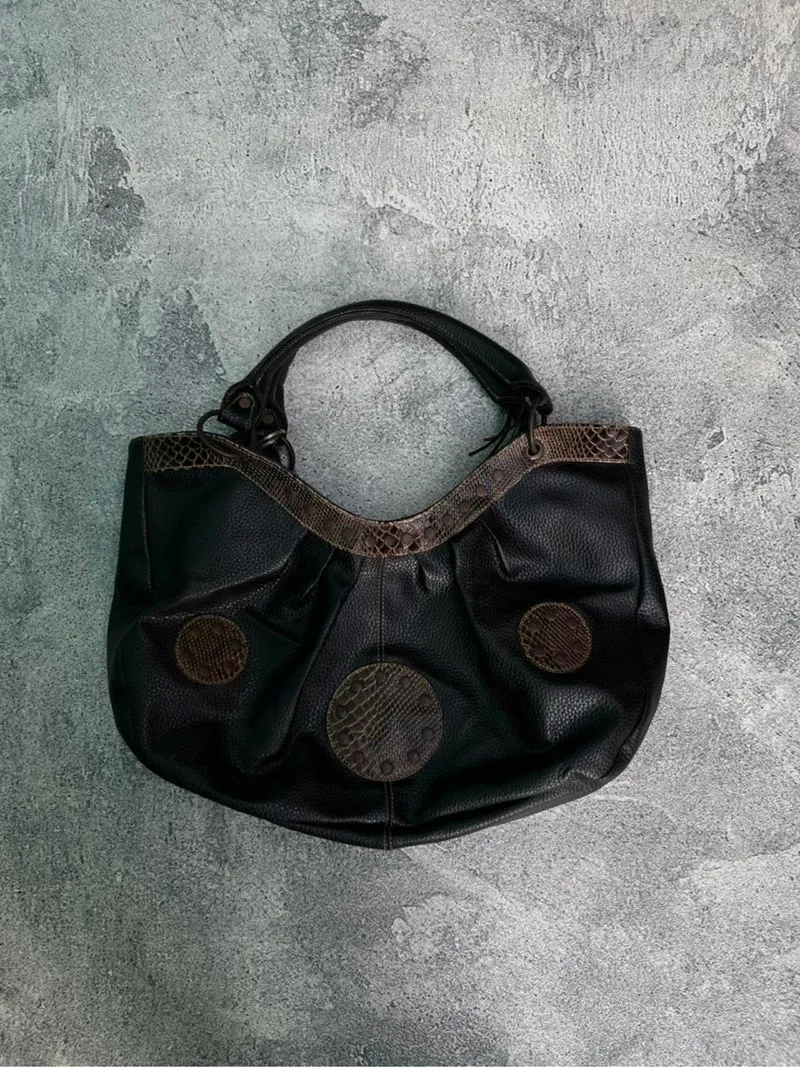 VINTAGE Y2K LEATHER SHOULDER BAGS LIKE A GUESS photo 1