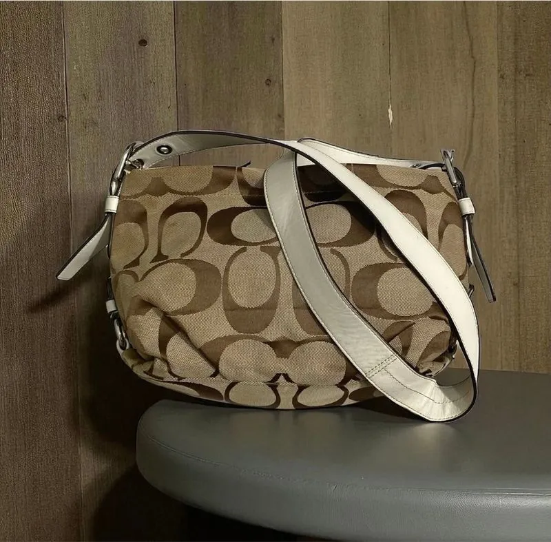 Coach - signature hobo 2000-an photo 1