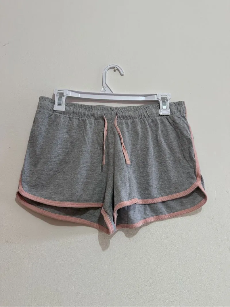 Primark Sweatpants - woman photo 1