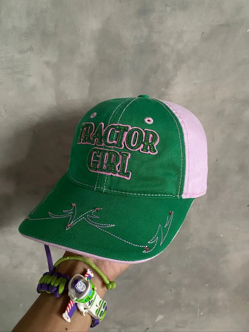 Grunge Cap John Deree Tractor Girl photo 1