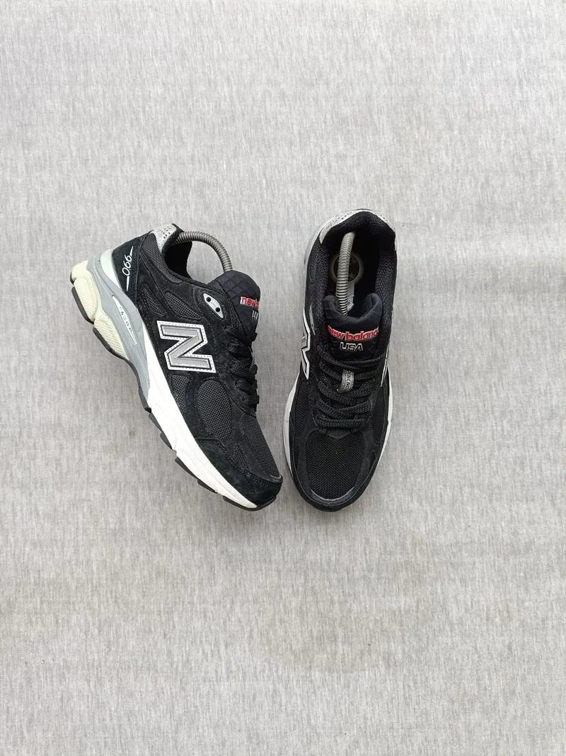 New Balance  photo 1