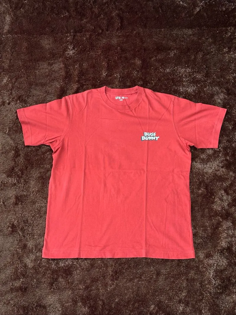 Uniqlo Bugs Bunny T-Shirt photo 1
