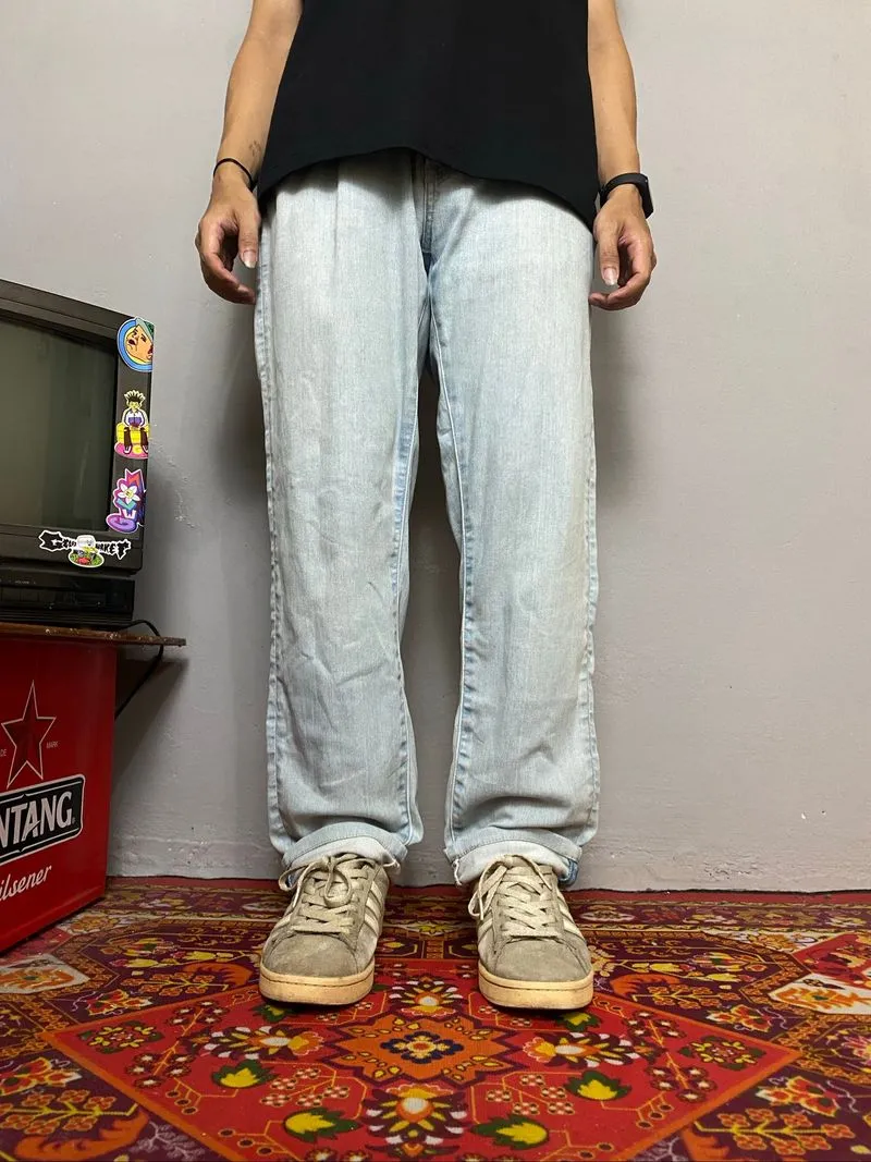UNIQLO JEANS  photo 1