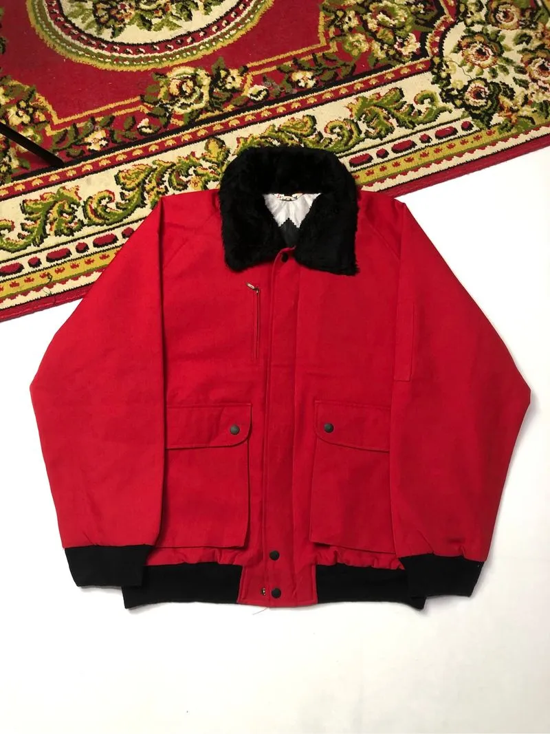 Jaket Vintage and Streetwears, Brand In jack Poin red‼️ photo 1