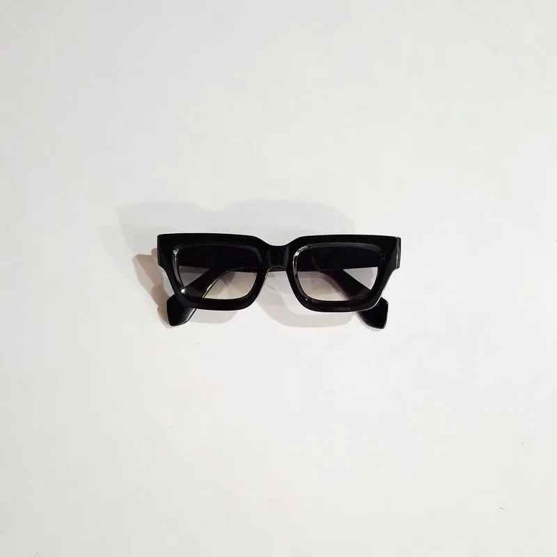 Kacamata Bold Gradient Lens photo 1