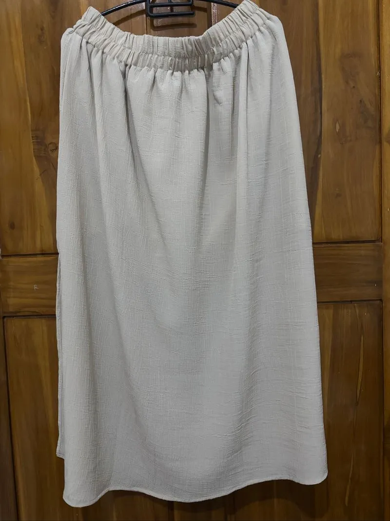 Slit skirt colorbox photo 1