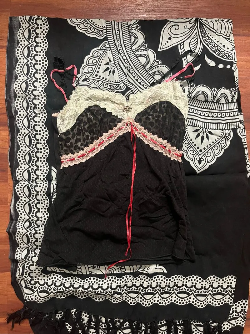 vtg laced cami top photo 1