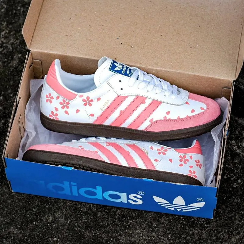 Adidas Casual Sneakers Wanita white pink photo 1