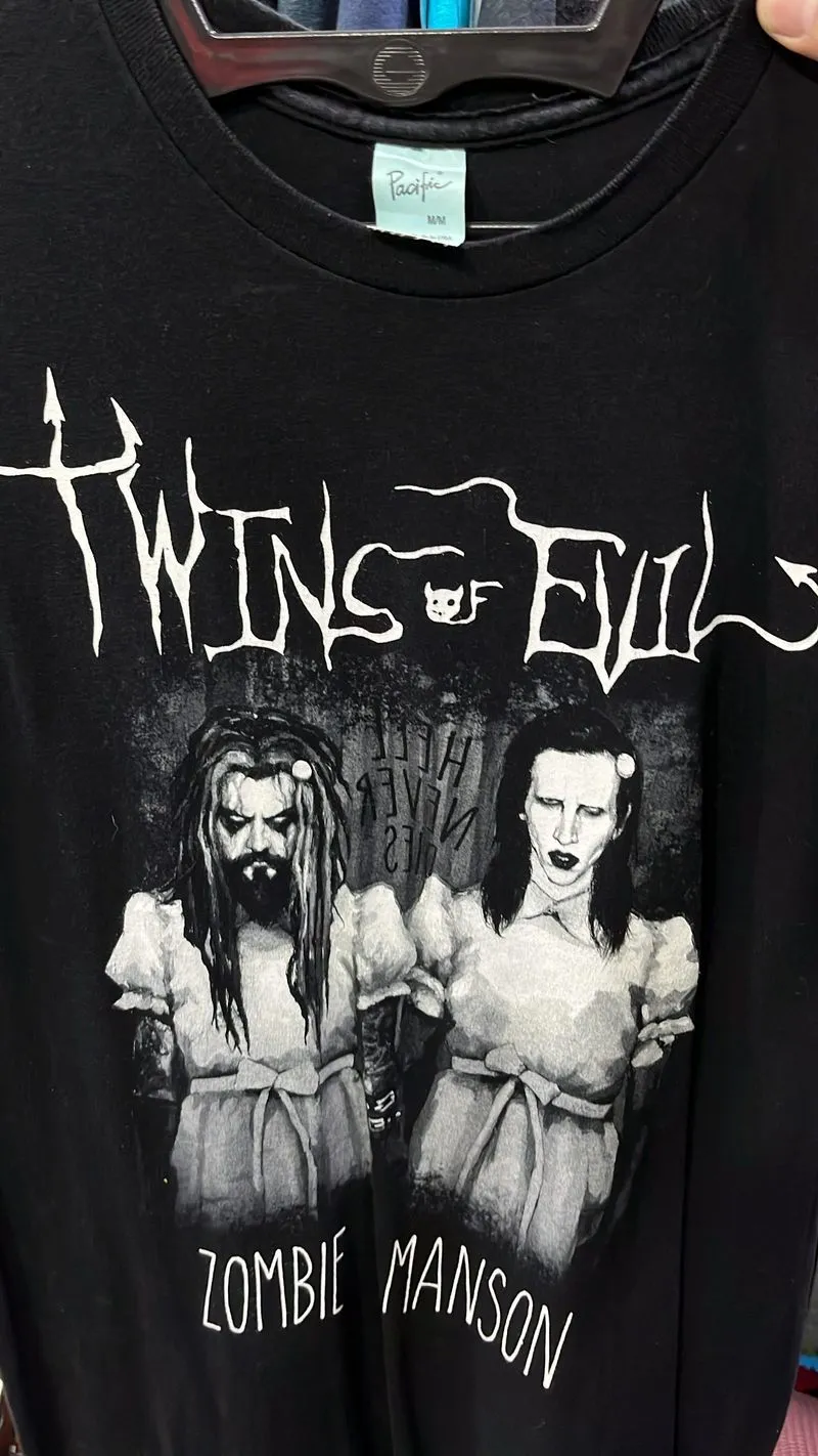 Zombie Manson Twin of evil photo 1