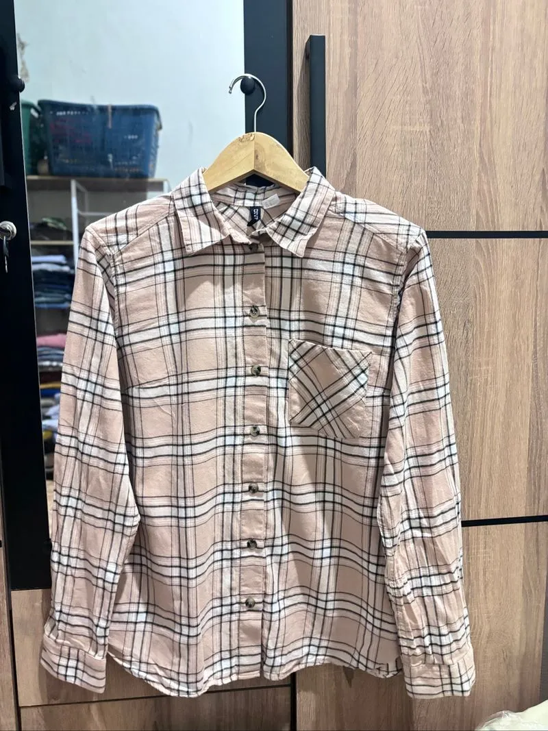 Kemeja H&M photo 1